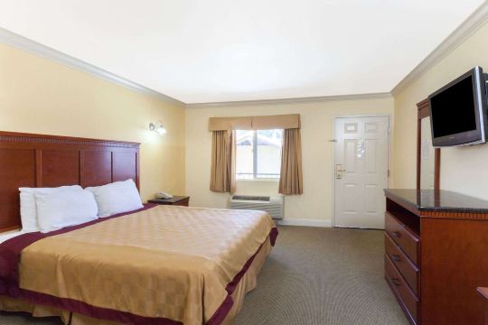 布雷亚Travelodge by Wyndham-官方