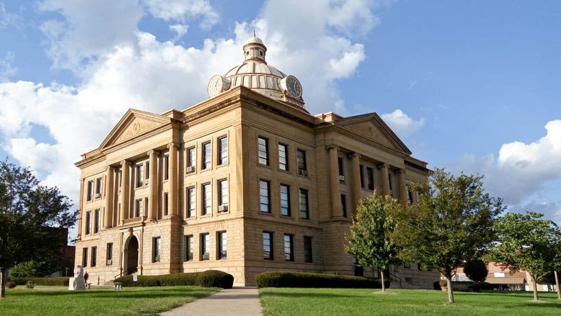 Lincoln County Illinois Courthouse-Lincoln必去景点