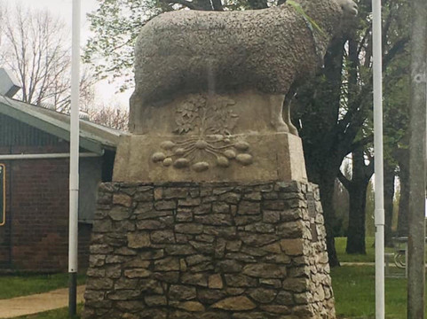 Glencoe旅游景点-The Big Lamb