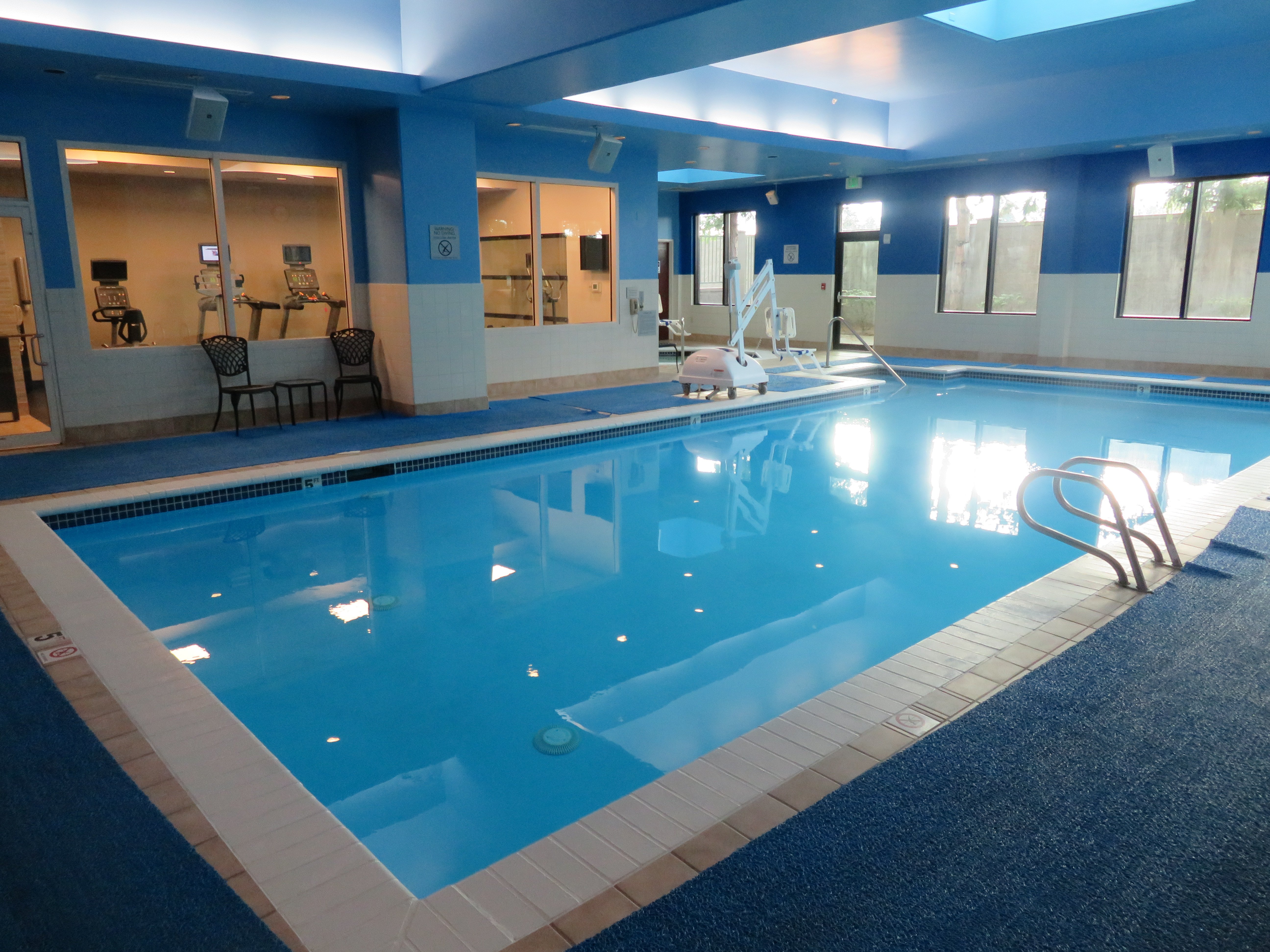 Courtyard Seattle Federal Way-泳池