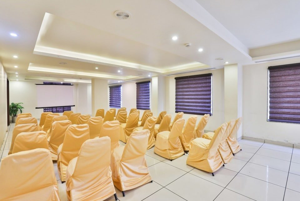 OYO 4320 Hotel Aum Regency主图