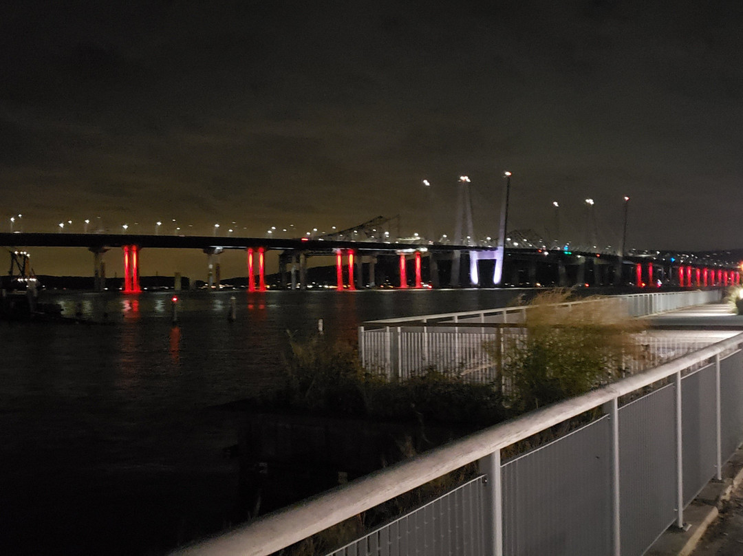 Scenic Hudson RiverWalk Park景点图片