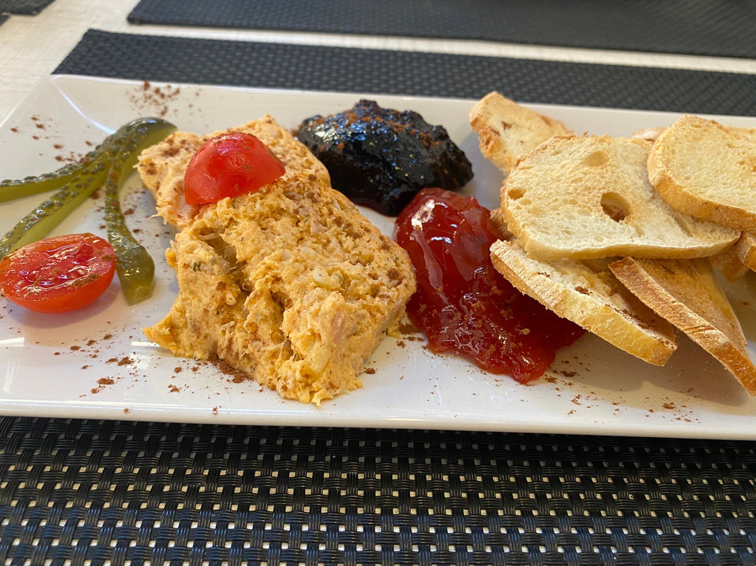 福恩吉罗拉餐馆和美食-Ferrum Restaurante Fuengirola