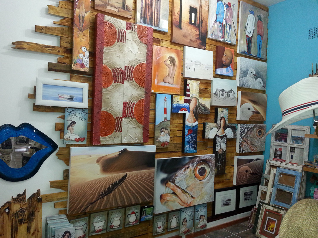 Rocky Shore's-吕德里茨必去景点