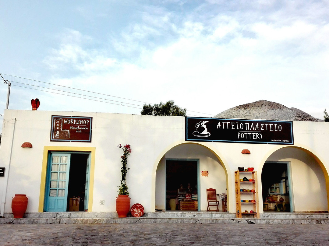 Zervobeakos Handmade Pottery-Pirgos Dirou必去景点