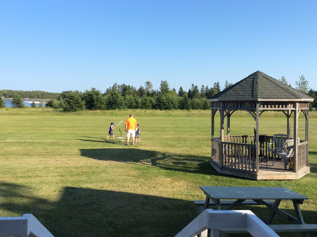 Briarwood Coastal Cottages & Lodge主图