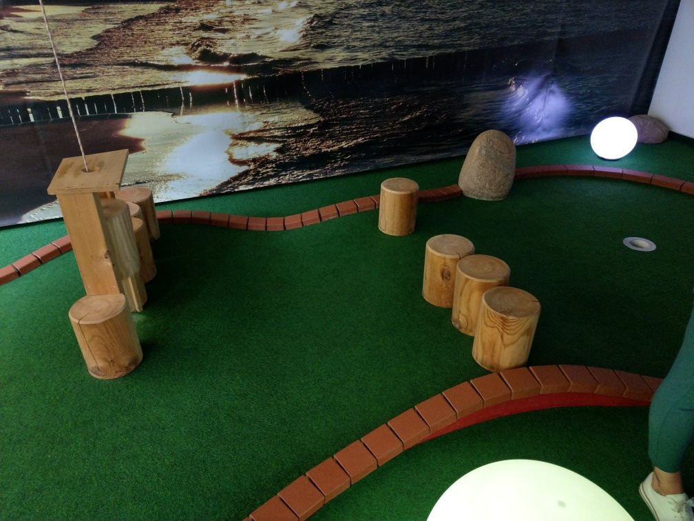 Indoor Minigolf Koserow景点图片