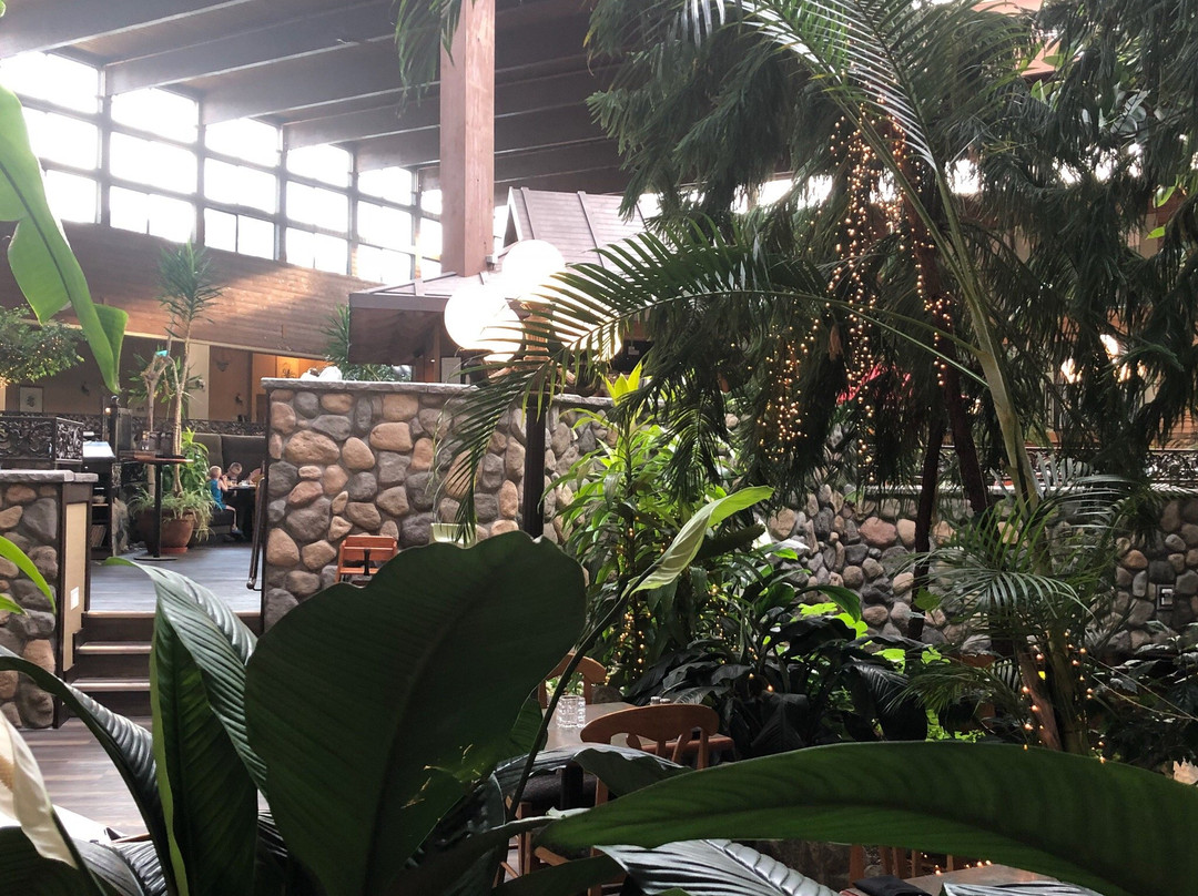 Prestige Vernon Lodge and Conference Centre主图