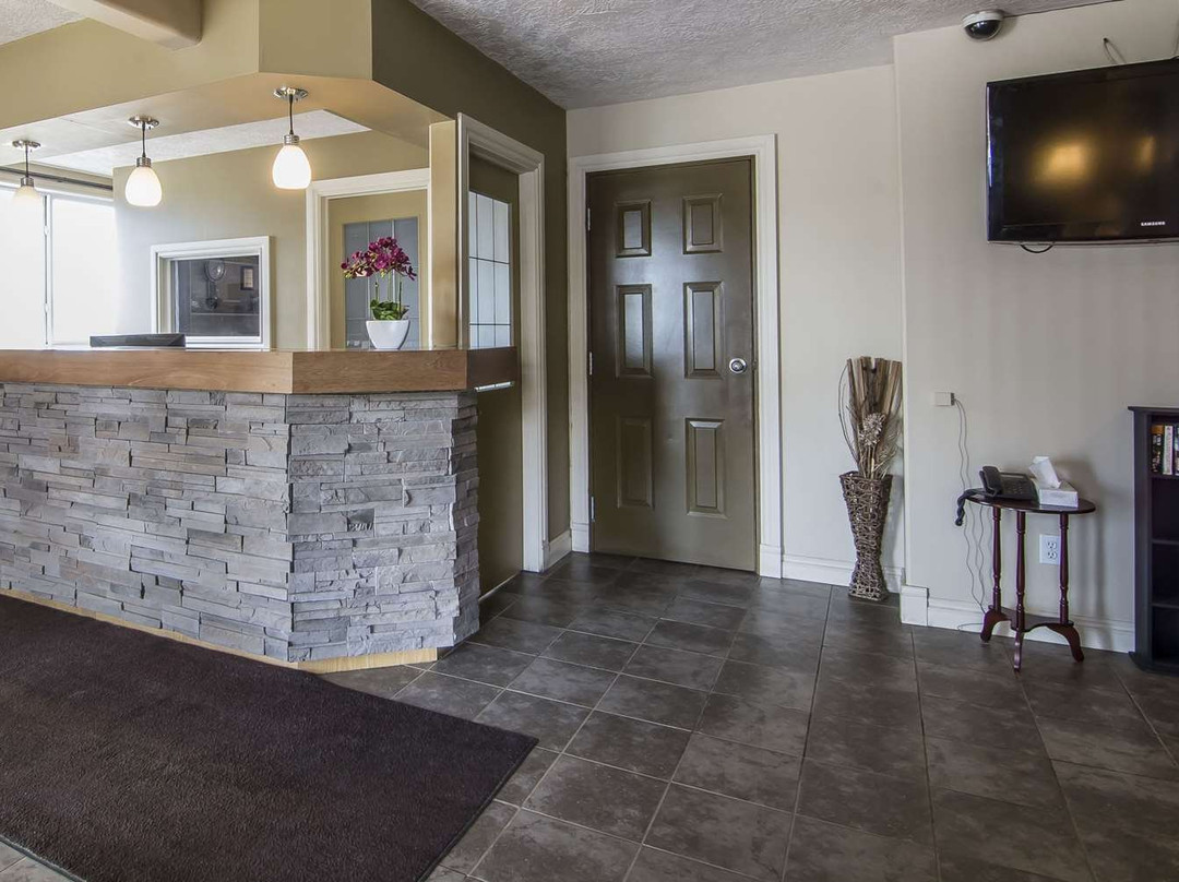 Econo Lodge Inn & Suites主图