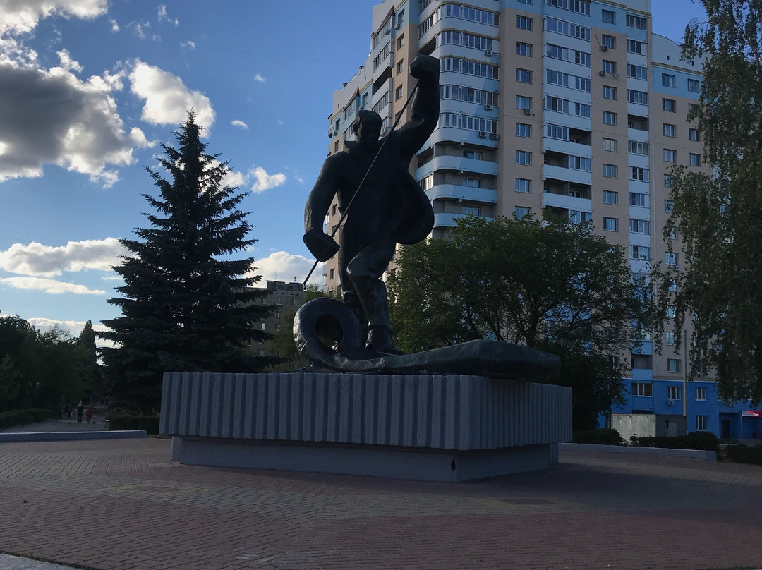 Monument to Metallurgists景点图片