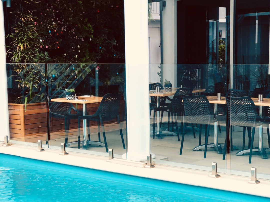 宜必思尚品布罗肯希尔酒店主图