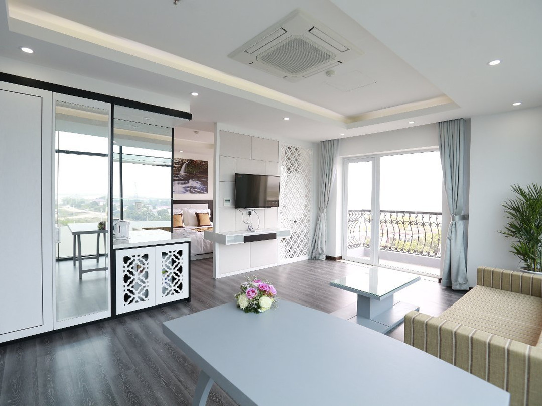 Golden Dragon Hotel主图