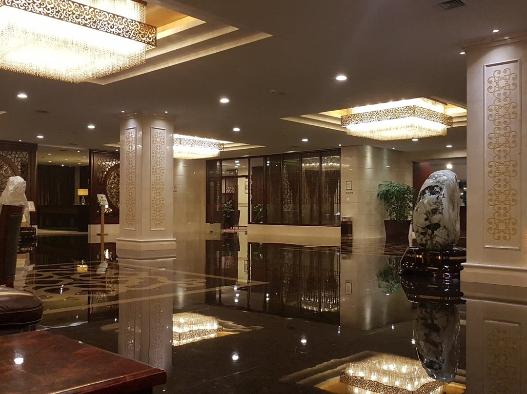 宜兴大酒店主图