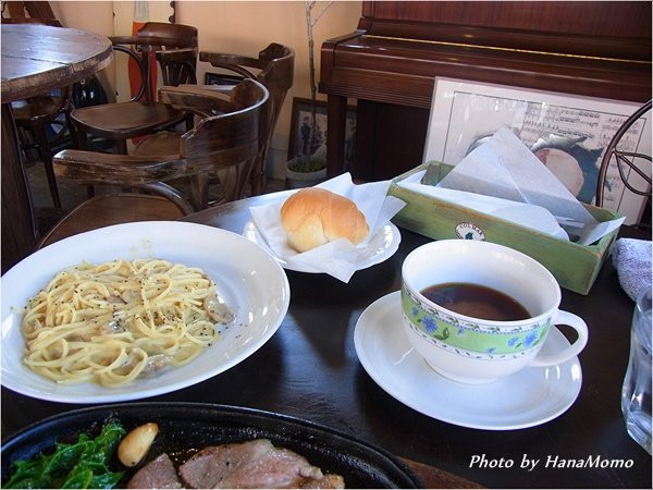 カフェレストラン コルマール