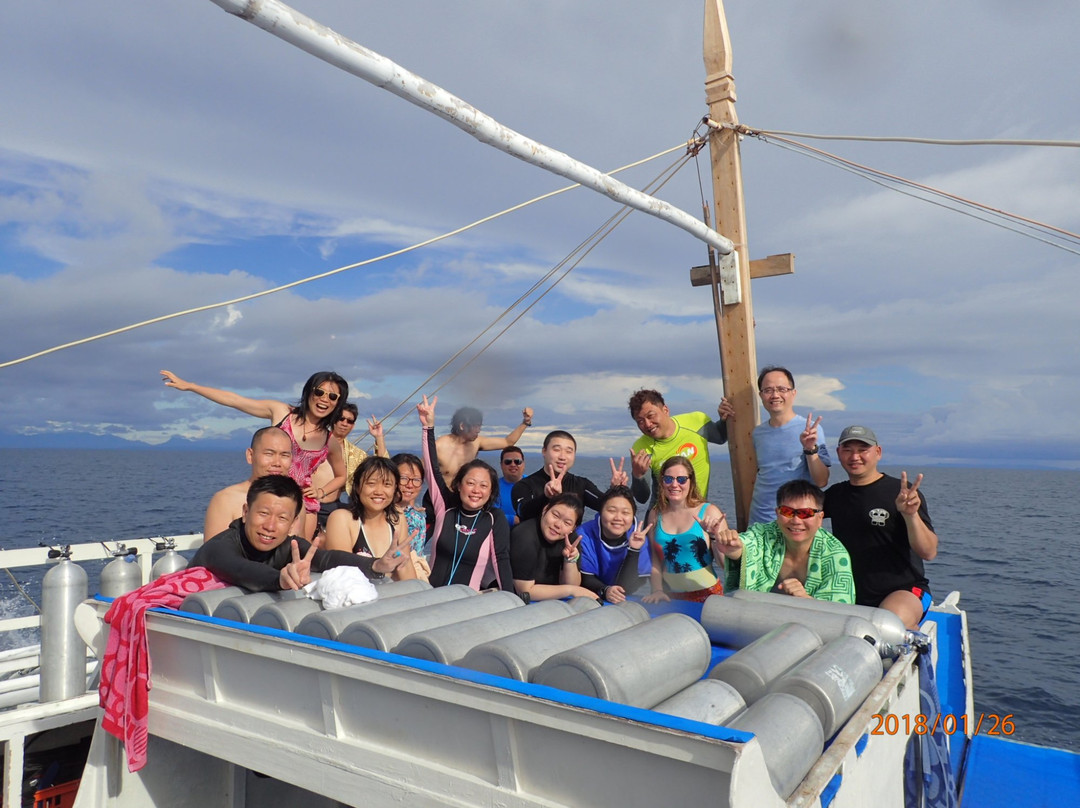 Fish Buddies Dive Shop景点图片