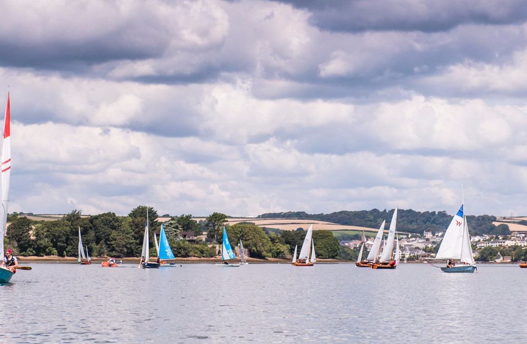 Salcombe Dinghy Sailing景点图片