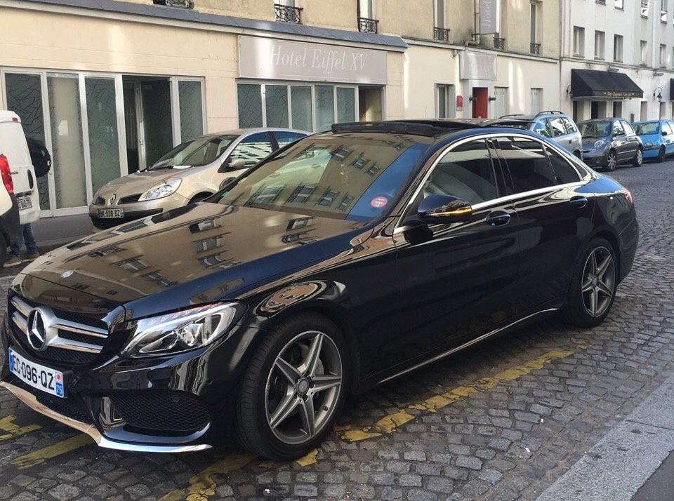 Paris Airport Transfers-博比尼必去景点