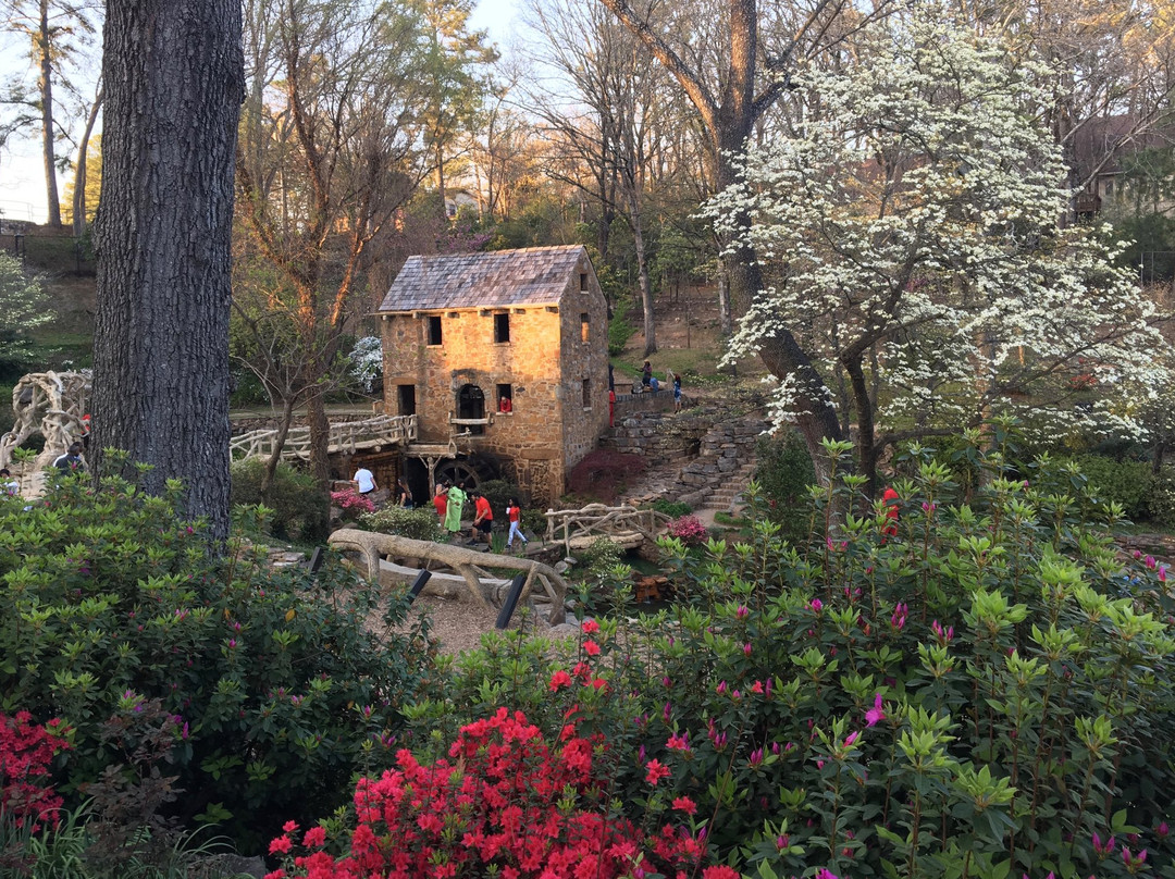 T.R. Pugh Memorial Park景点图片