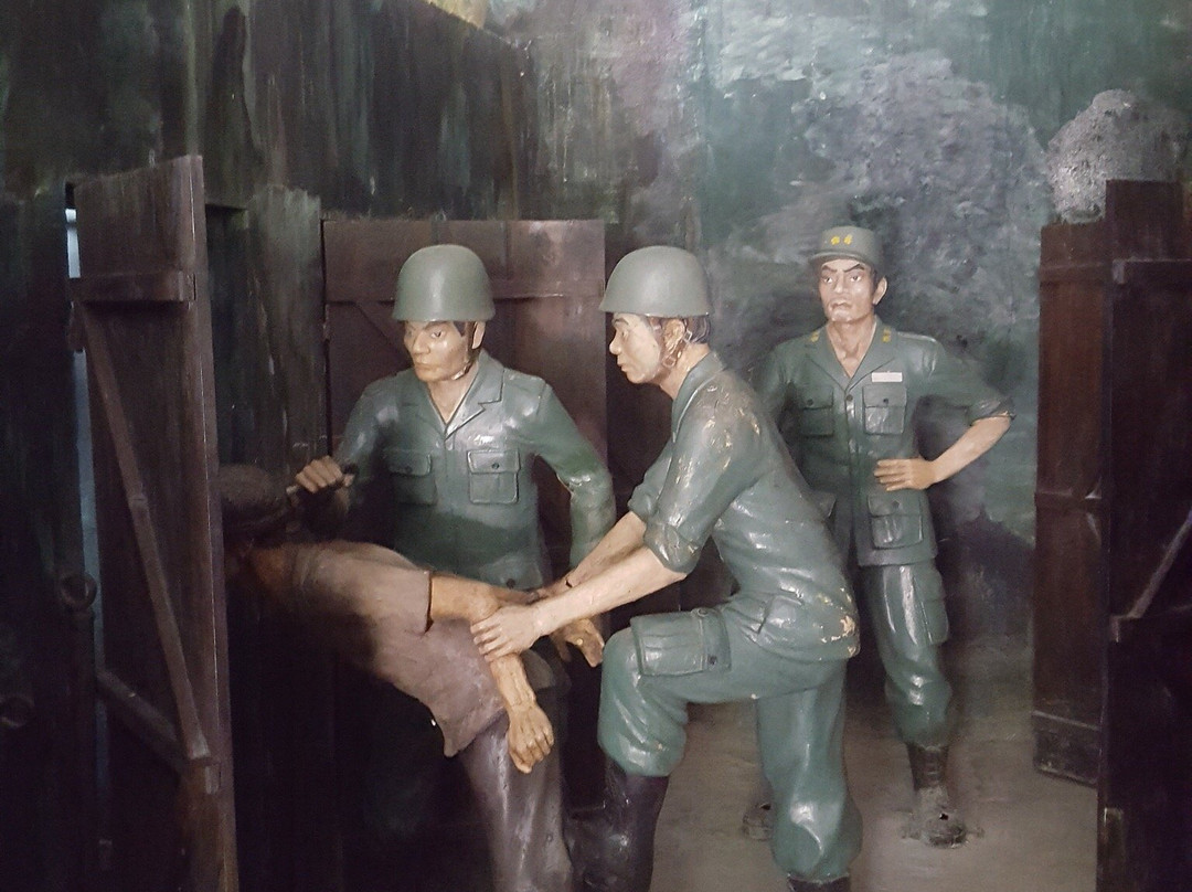 Historial Monument Chin Ham-顺化必去景点