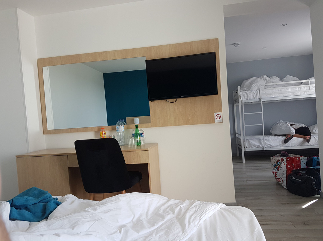 Saglam Hotel主图