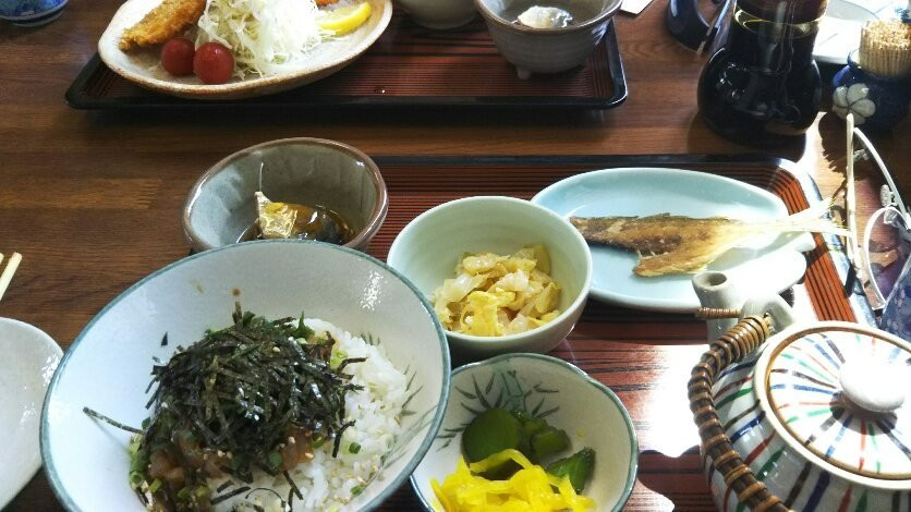 磯料理 魚伝