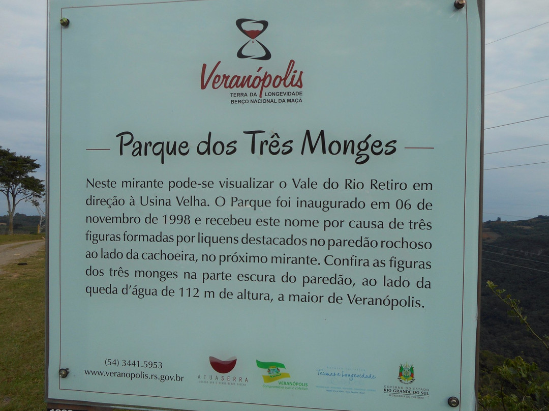 Cachoeira dos Tres Monges景点图片
