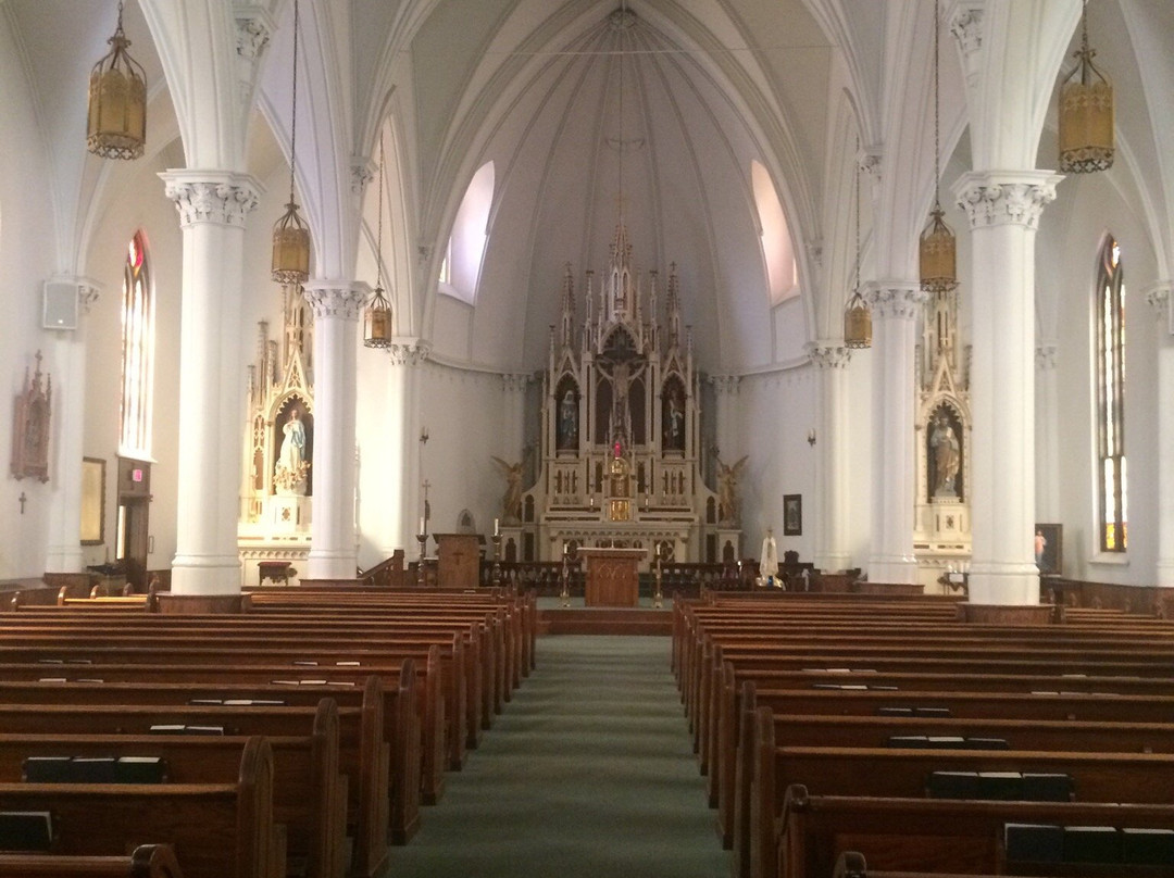 St. Joseph Catholic Church-鲍灵格林必去景点
