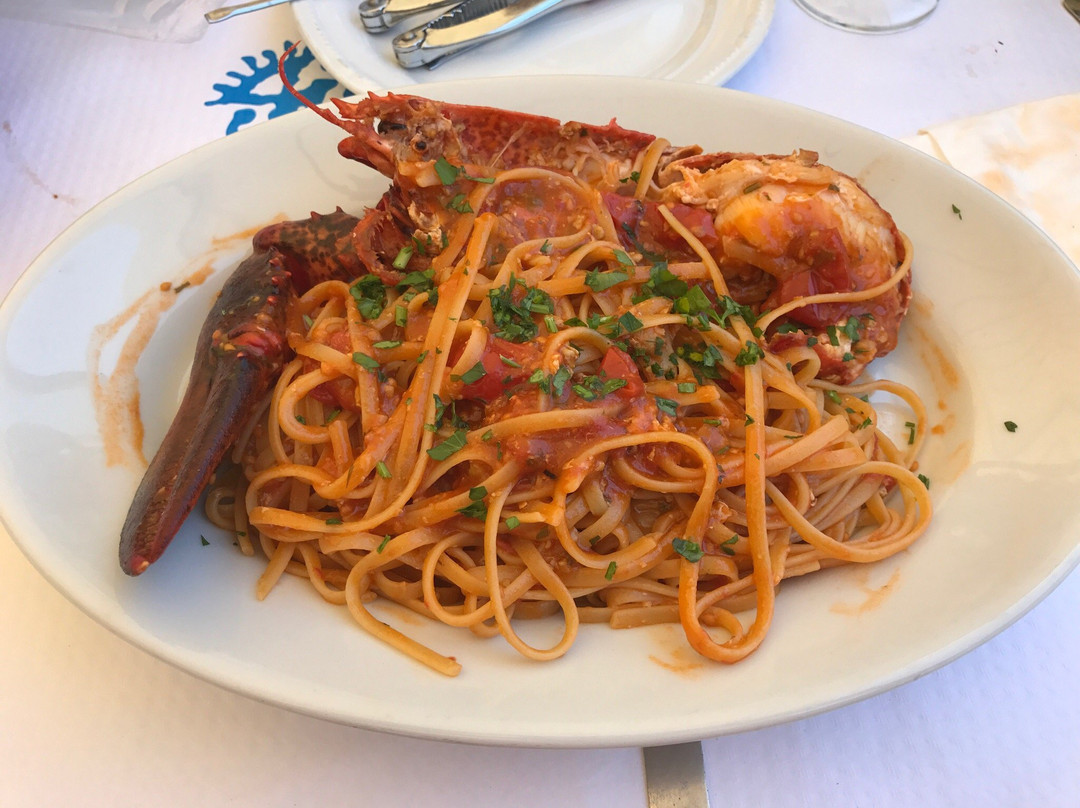 Porto Badisco餐馆和美食-L'approdo Di Enea