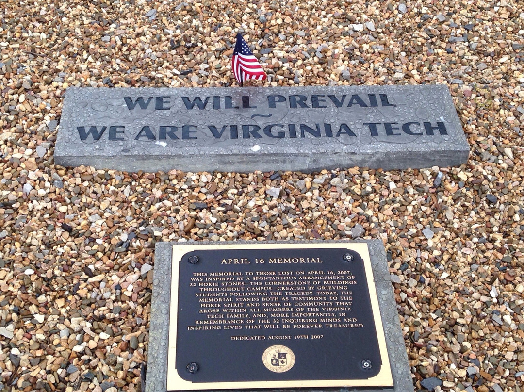 April 16 Memorial at Virginia Tech景点图片