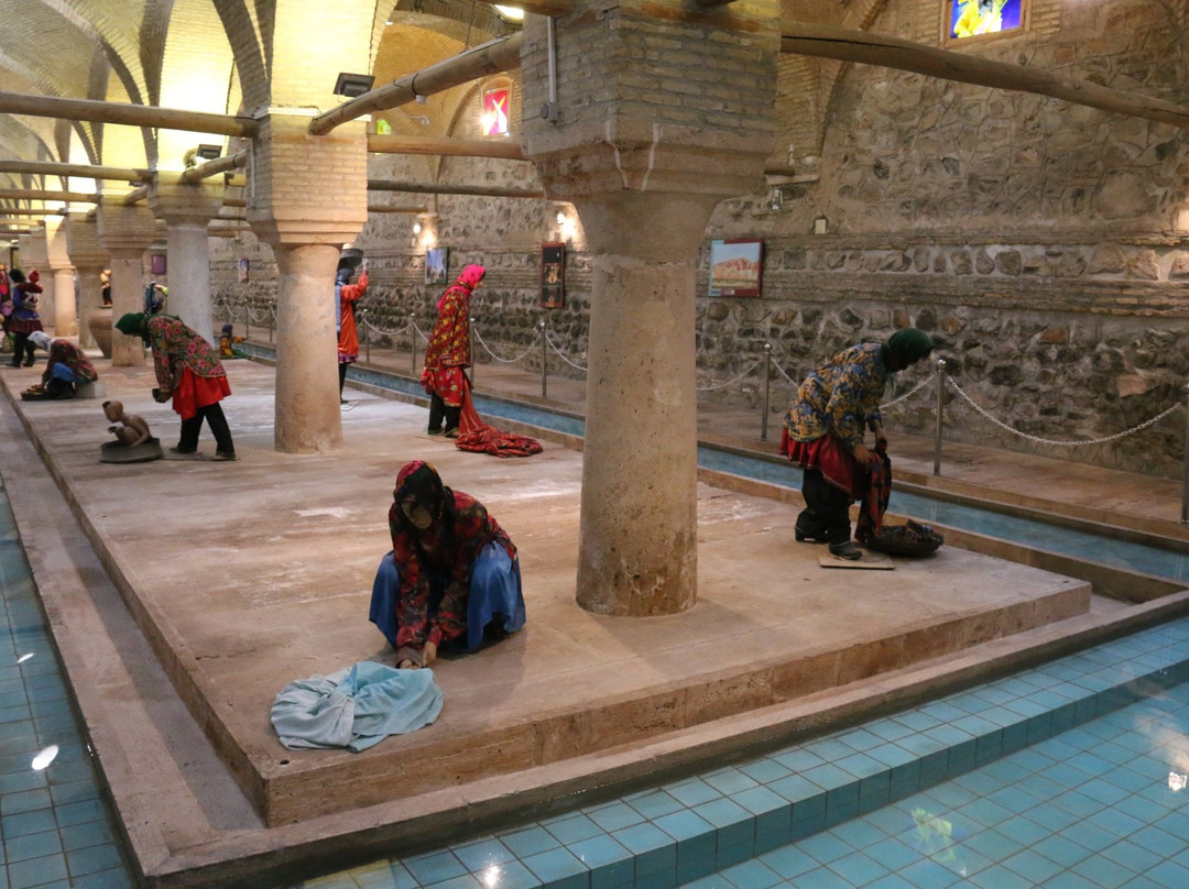 Rakhtshooy Khaneh Edifice景点图片
