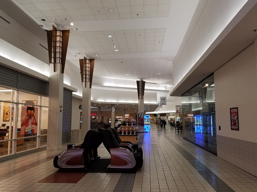 Liberty Tree Mall-丹弗斯必去景点