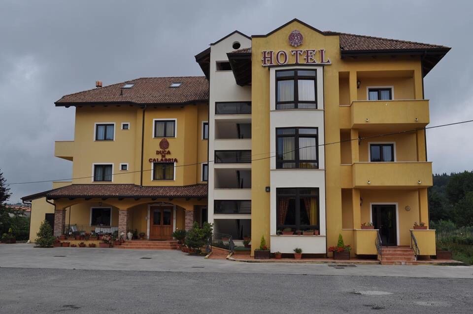 Hotel Duca Di Calabria-浴室