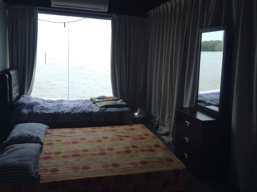 Lover Bridge Resort主图