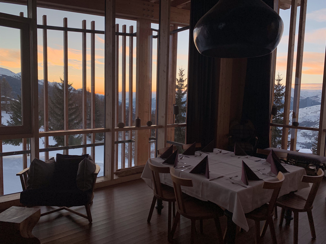 L'Aiguille Grive Chalets Hotel主图