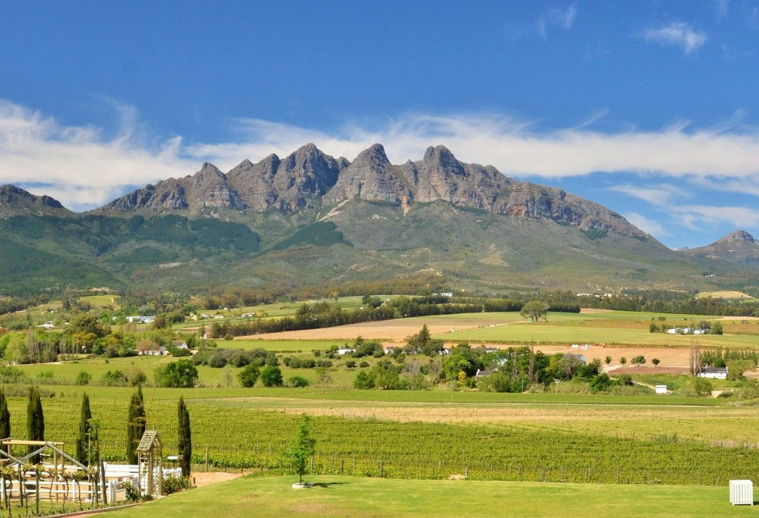 Val Du Charron Wine & Leisure Estate主图