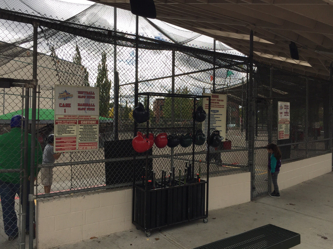 Bullwinkle's Entertainment-威尔逊维尔必去景点