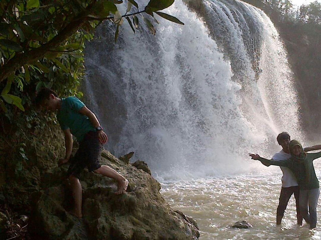 Toroan Waterfall-Sampang必去景点