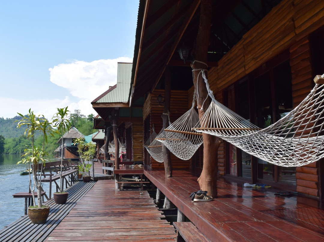 The For Rest Resort