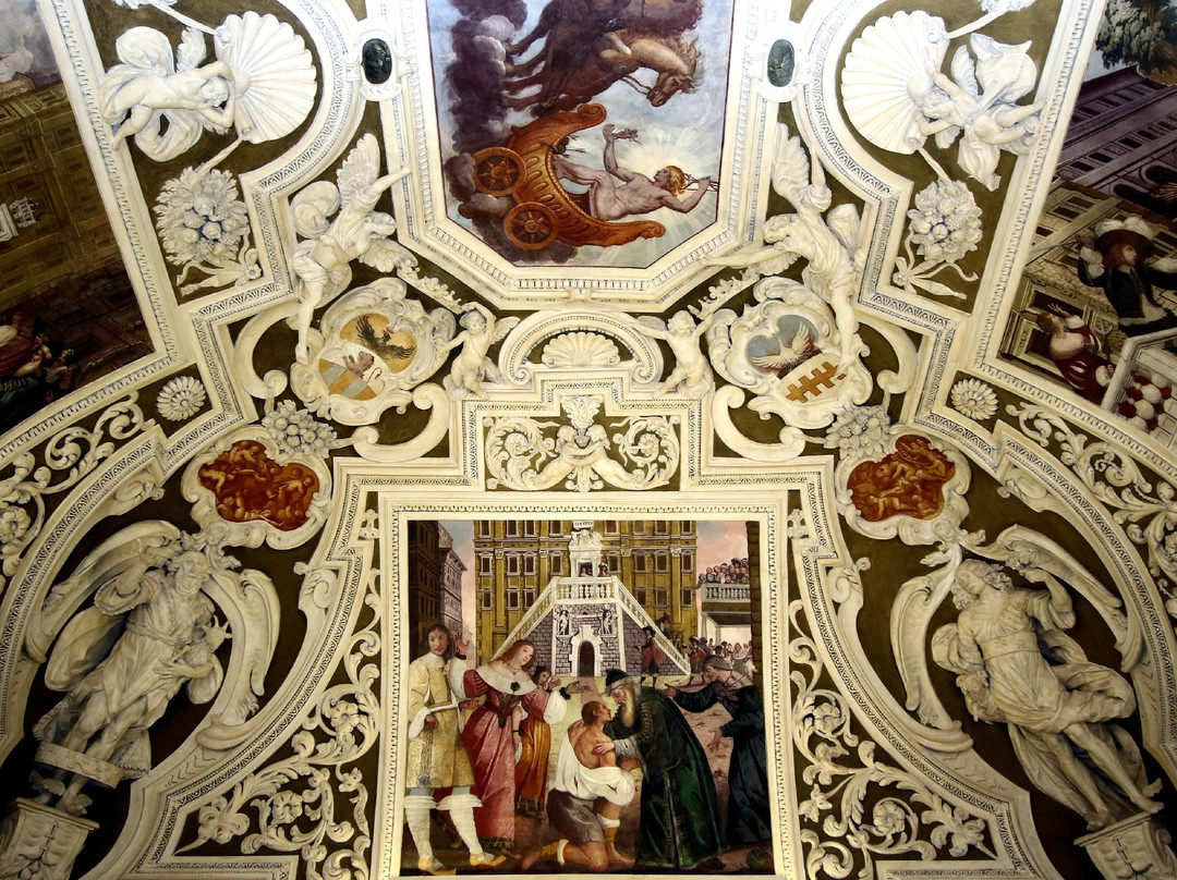 Palazzo Valenti Gonzaga景点图片