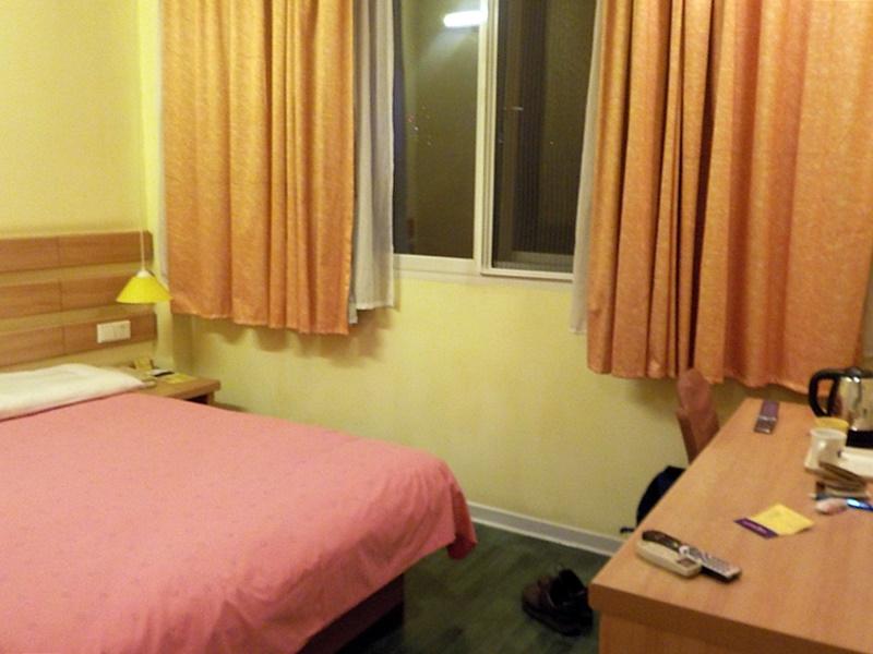 昆明如家双龙店-客卧