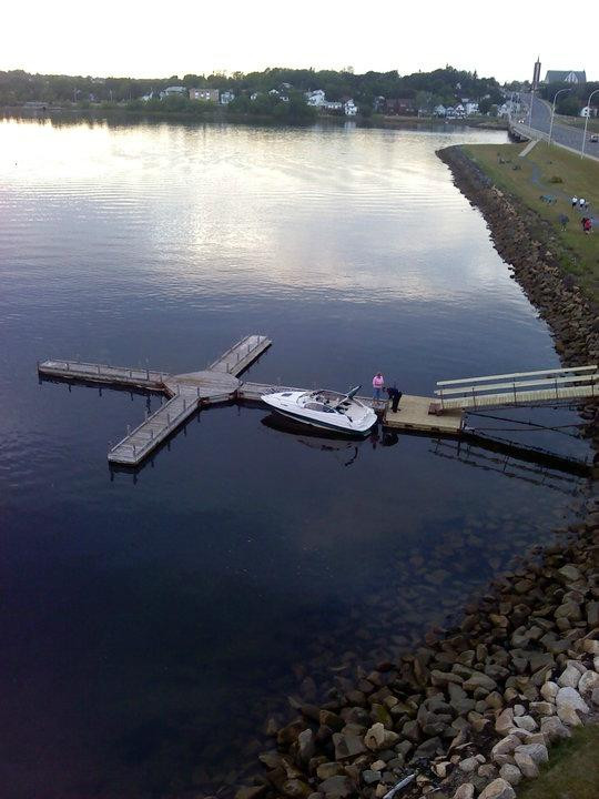 La Promenade Waterfront-Bathurst必去景点
