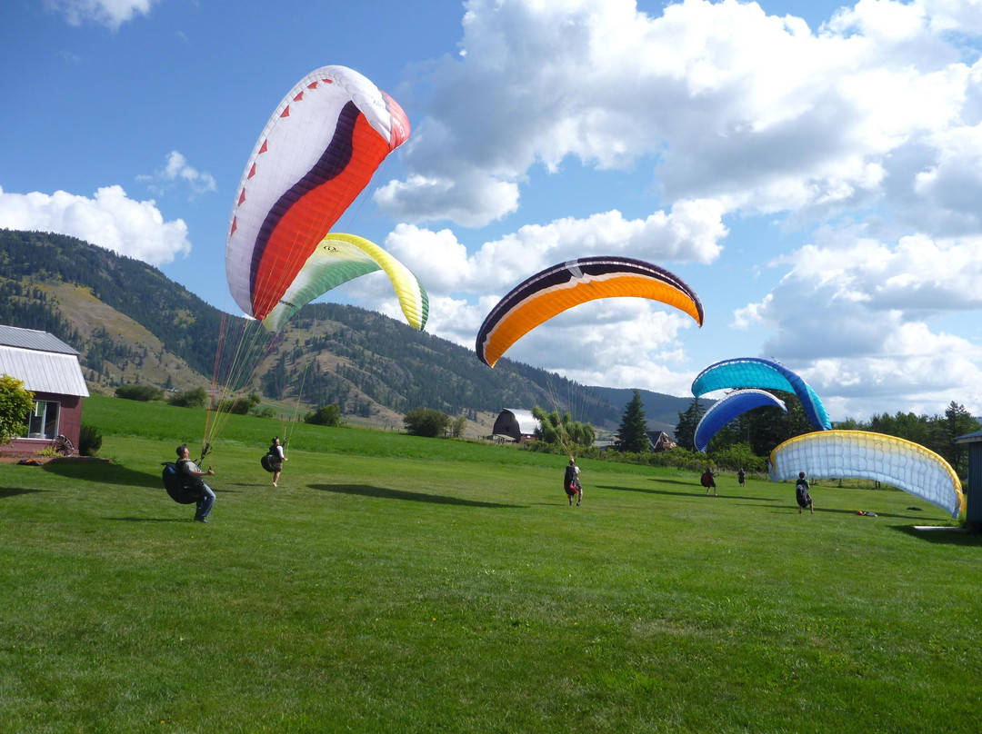 Paraglide Canada-弗农必去景点