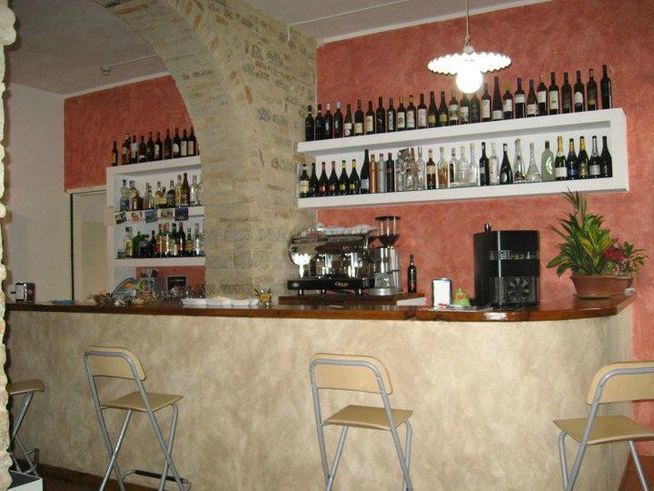 Enoteca Staffolo Wine Bar-Staffolo必去景点