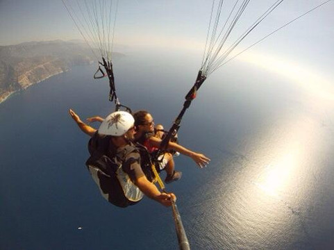 Gravity Tandem Paragliding-厄吕代尼兹必去景点