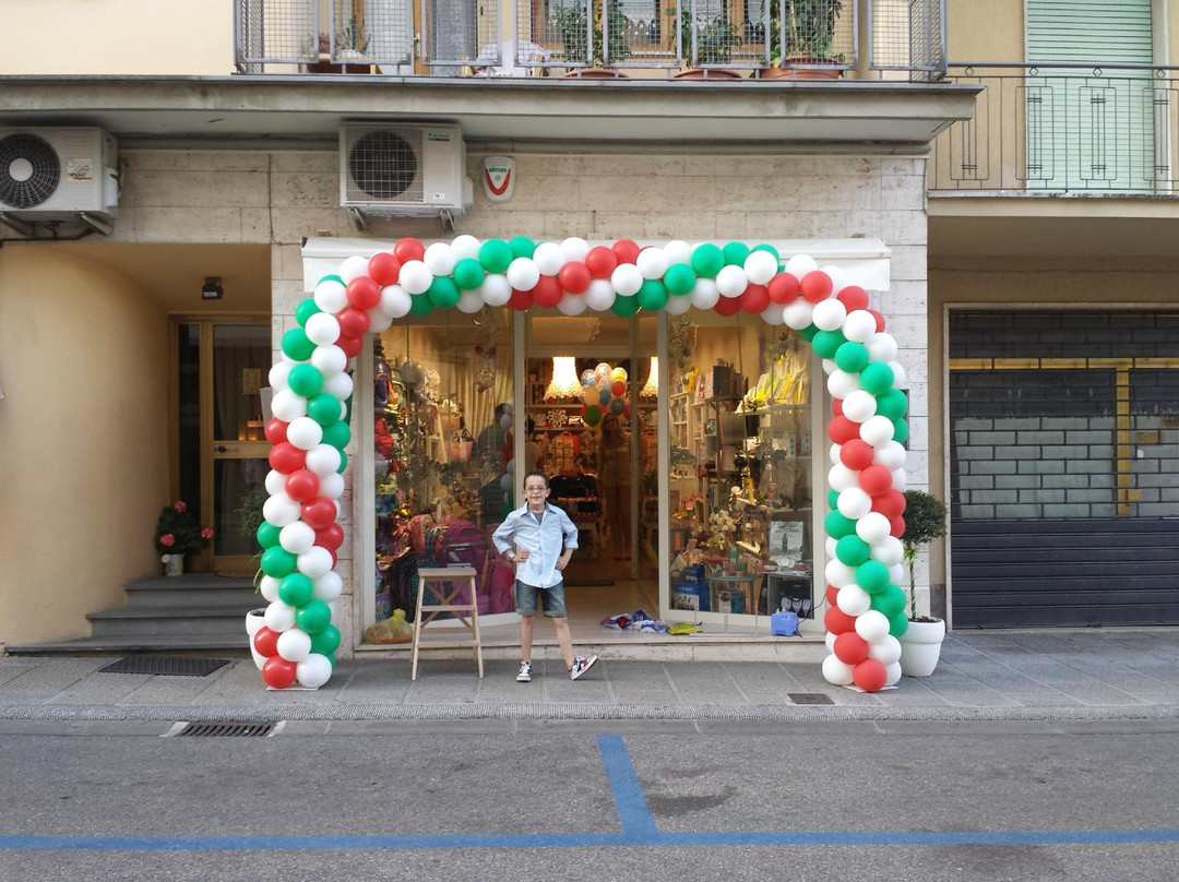 La Bottega dei Sogni di Isabella Antonini-Lamporecchio必去景点
