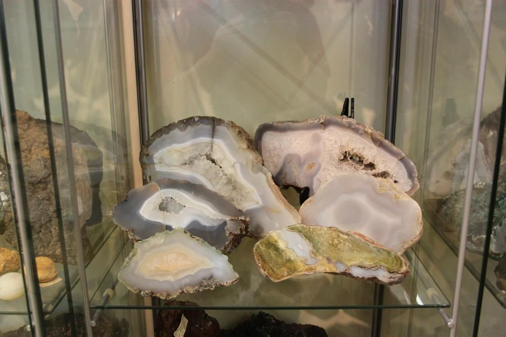 Rare stone collection of Soren and Sigurborg-Eskifjordur必去景点