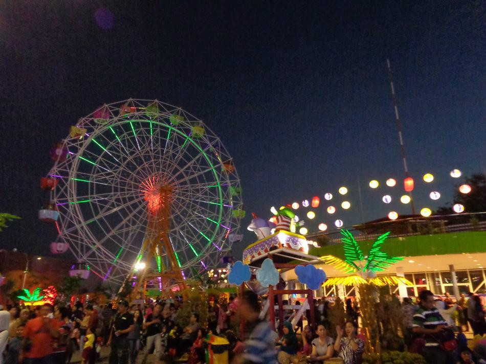 Suroboyo Carnival Park-泗水必去景点