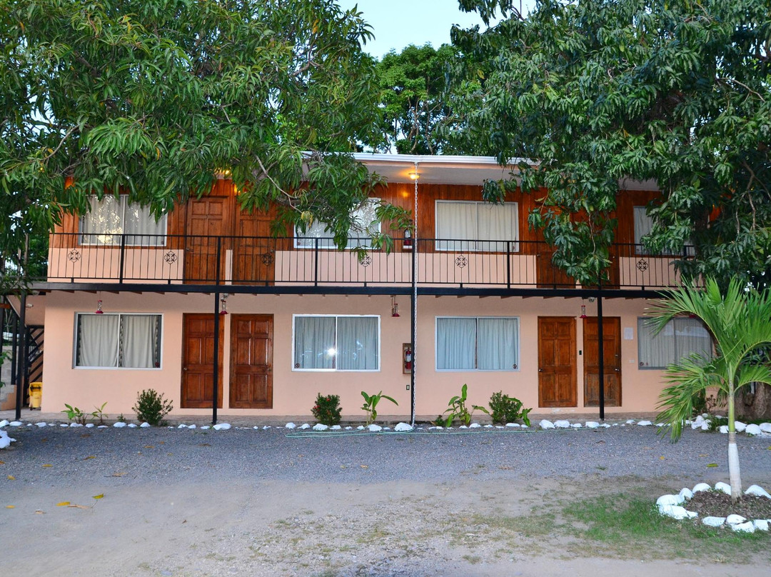 Mapi's Cabins