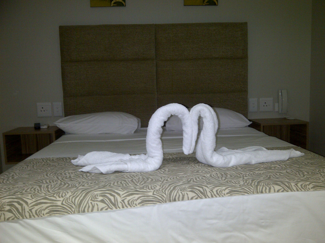 梅萨米酒店主图