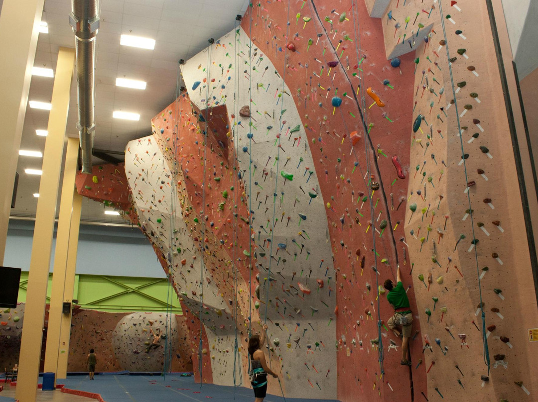 Earth Treks Climbing Center-罗克维尔必去景点